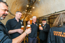 Předání certifikátu 12. ročníku První pivní extraligy (PPE), který bude udělen lahvovému ležáku Pilsner Urquell. PPE je občanské sdružení, které se od roku 2010 zabývá odbornými anonymními degustacemi a propagací kvality a rozmanitosti na českém pivním trhu, 28. července 2021 v Plzni