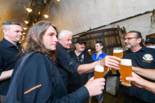 Předání certifikátu 12. ročníku První pivní extraligy (PPE), který bude udělen lahvovému ležáku Pilsner Urquell. PPE je občanské sdružení, které se od roku 2010 zabývá odbornými anonymními degustacemi a propagací kvality a rozmanitosti na českém pivním trhu, 28. července 2021 v Plzni