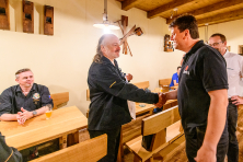 Předání certifikátu 12. ročníku První pivní extraligy (PPE), který bude udělen lahvovému ležáku Pilsner Urquell. PPE je občanské sdružení, které se od roku 2010 zabývá odbornými anonymními degustacemi a propagací kvality a rozmanitosti na českém pivním trhu, 28. července 2021 v Plzni